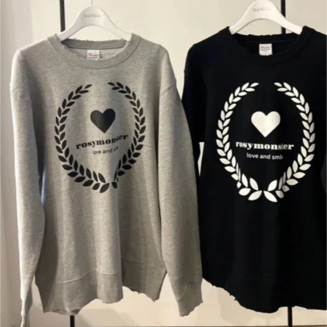 rosy emblem Vintage sweat ⭐︎新品・タグ付き⭐︎ レディースのトップス(トレーナー/スウェット)の商品写真