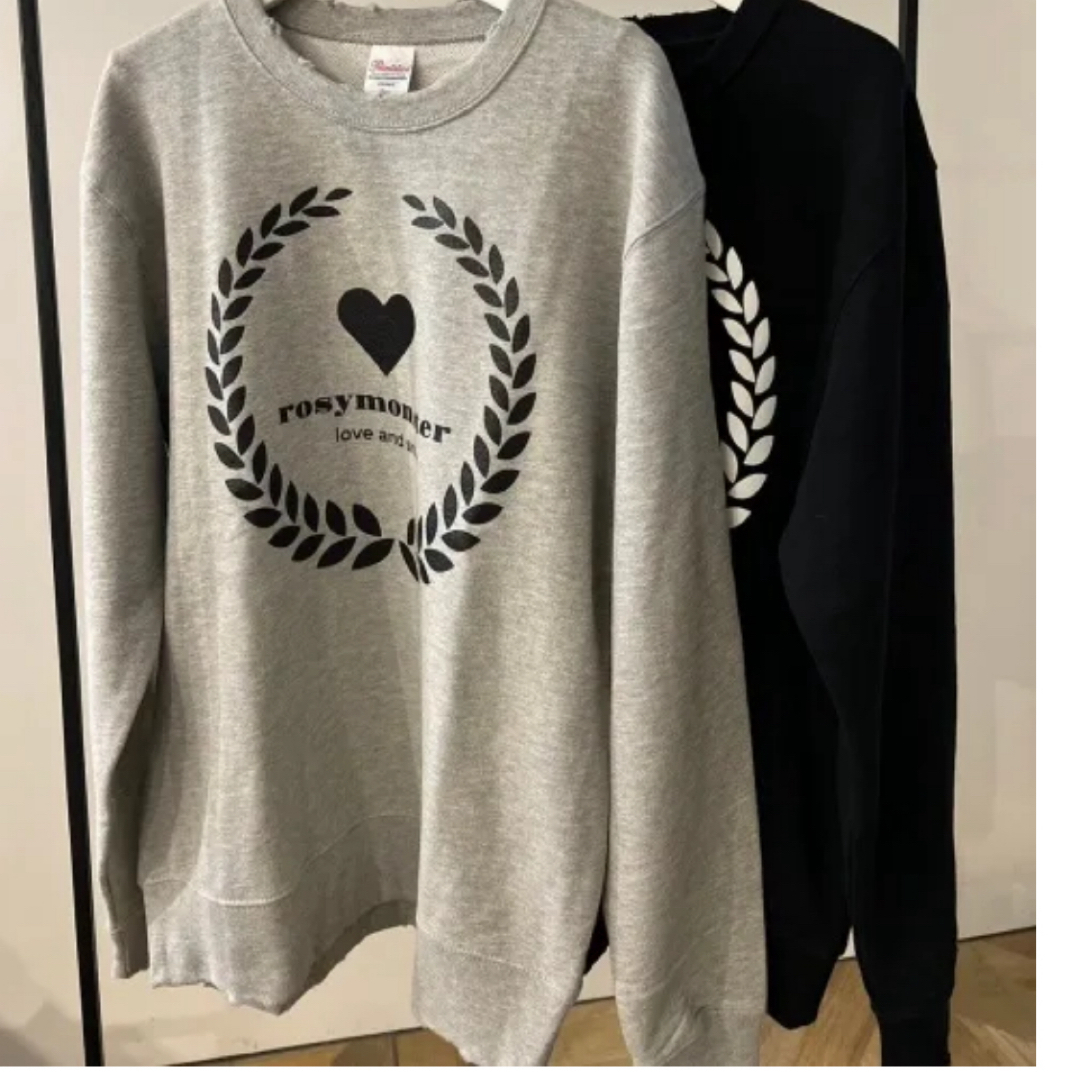 rosy emblem Vintage sweat ⭐︎新品・タグ付き⭐︎ レディースのトップス(トレーナー/スウェット)の商品写真