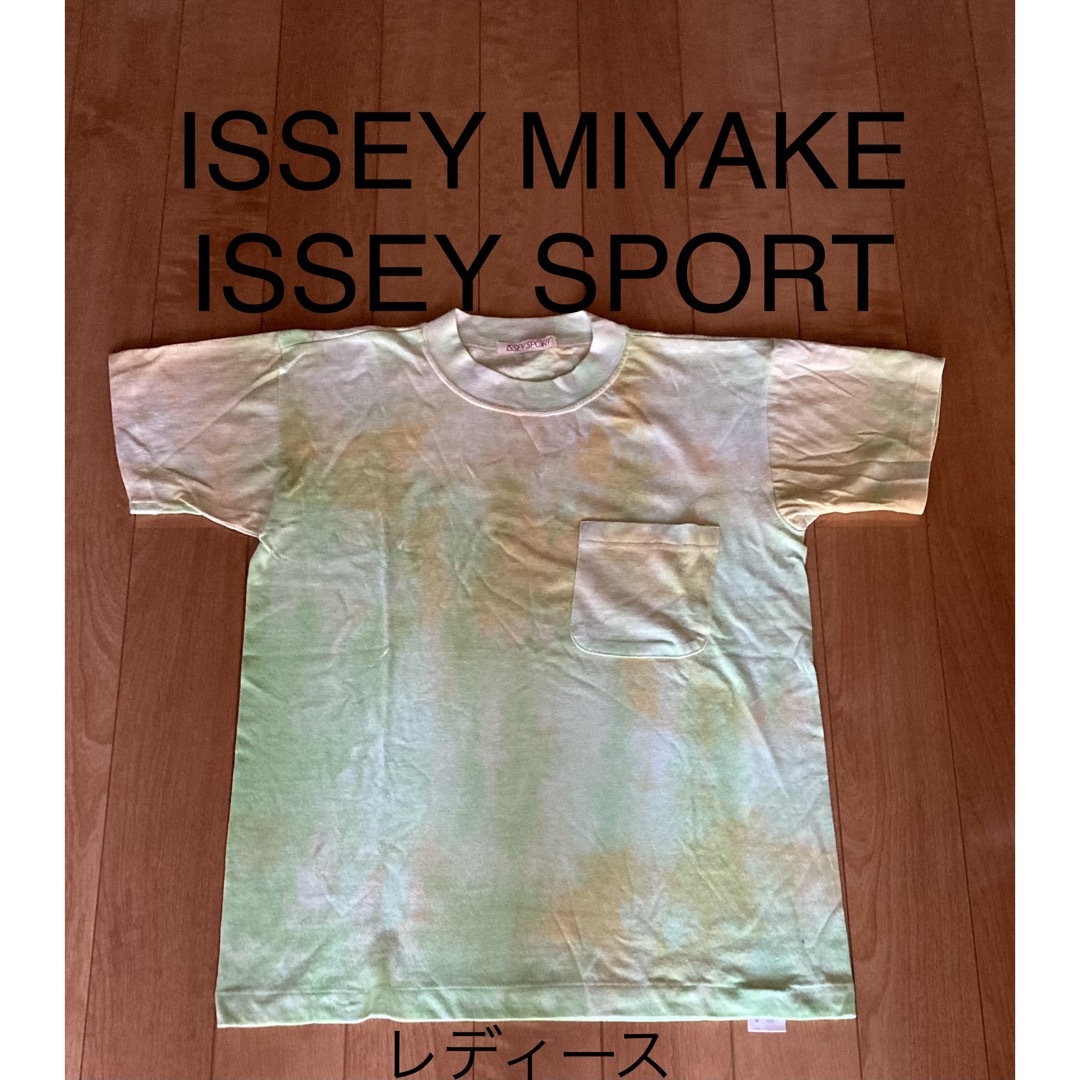 イッセイミヤケ　イッセイスポーツTシャツ レディースのトップス(Tシャツ(半袖/袖なし))の商品写真