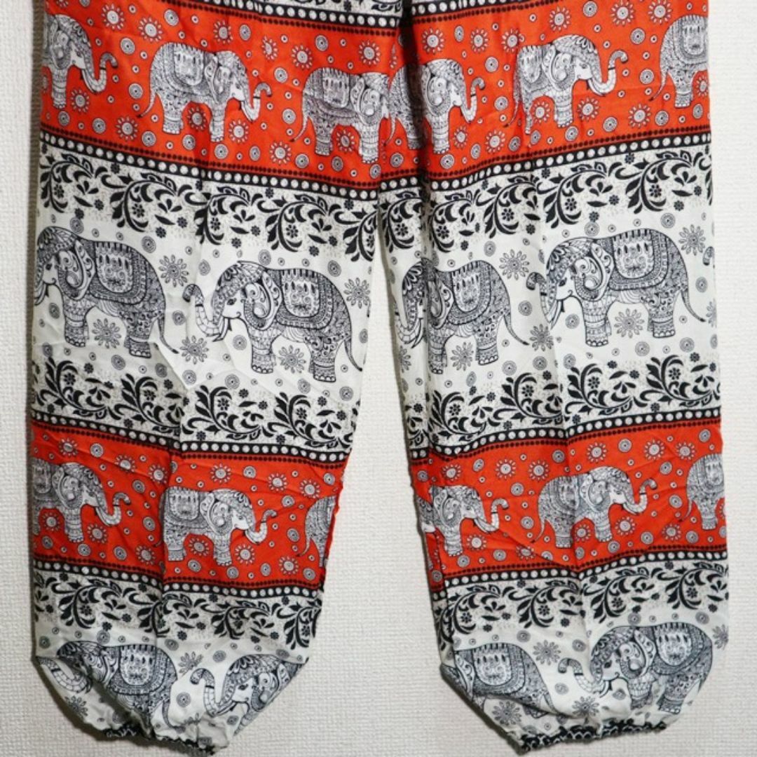 【新品】タイパンツ　装飾品を身に着けた大中の象　ボーダー風　オレンジ メンズのパンツ(サルエルパンツ)の商品写真