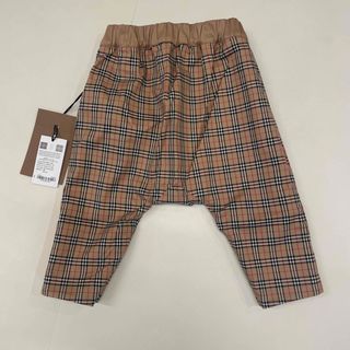 BURBERRY - 【新品】バーバリー　パンツ