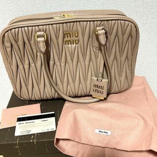 ミュウミュウ(miumiu)のmiumiu♡ミュウミュウ　マテラッセ　レザートップハンドルバッグ　美品(ハンドバッグ)