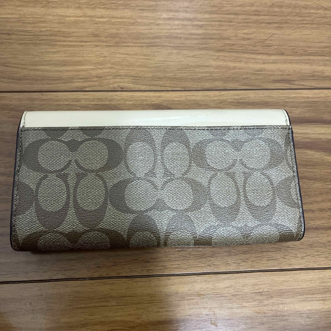 COACH(コーチ)のcoach 長財布 レディースのファッション小物(財布)の商品写真