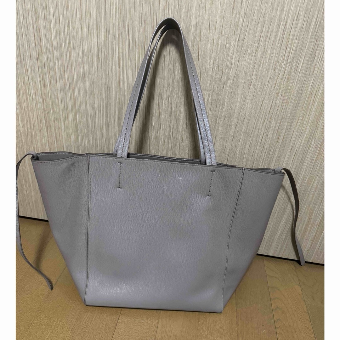 celine(セリーヌ)の正規品 断捨離 CELINE セリーヌ フィービー カバファントム トート レディースのバッグ(トートバッグ)の商品写真