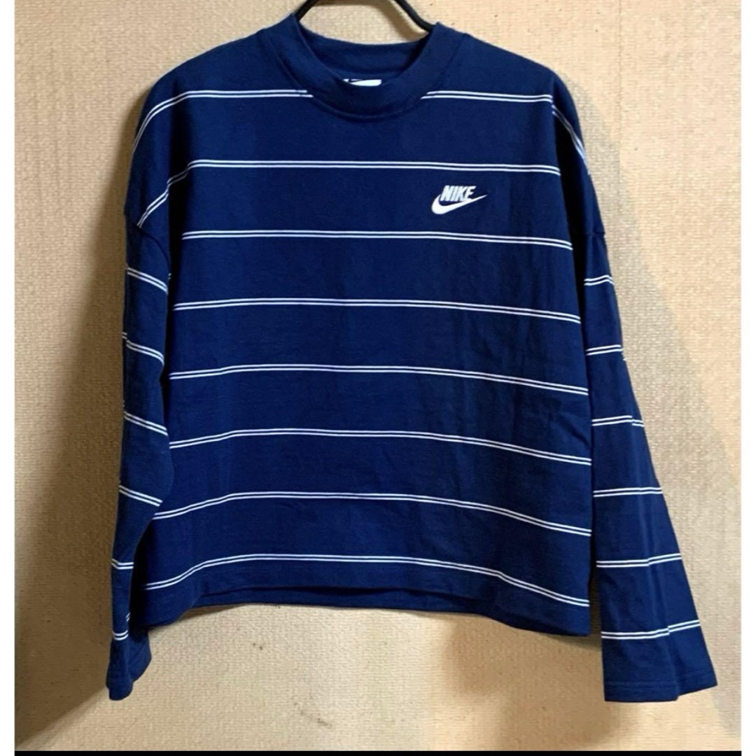 NIKE(ナイキ)のNIKE ナイキ　厚手　ロングスリーブ　カットソー レディースのトップス(Tシャツ(長袖/七分))の商品写真