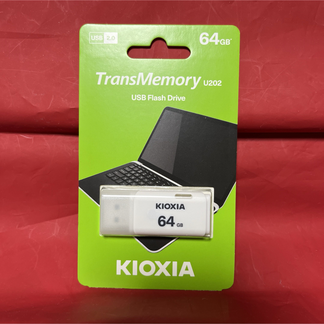 キオクシア KIOXIA USBメモリ 64GB USB2.0 スマホ/家電/カメラのPC/タブレット(PC周辺機器)の商品写真