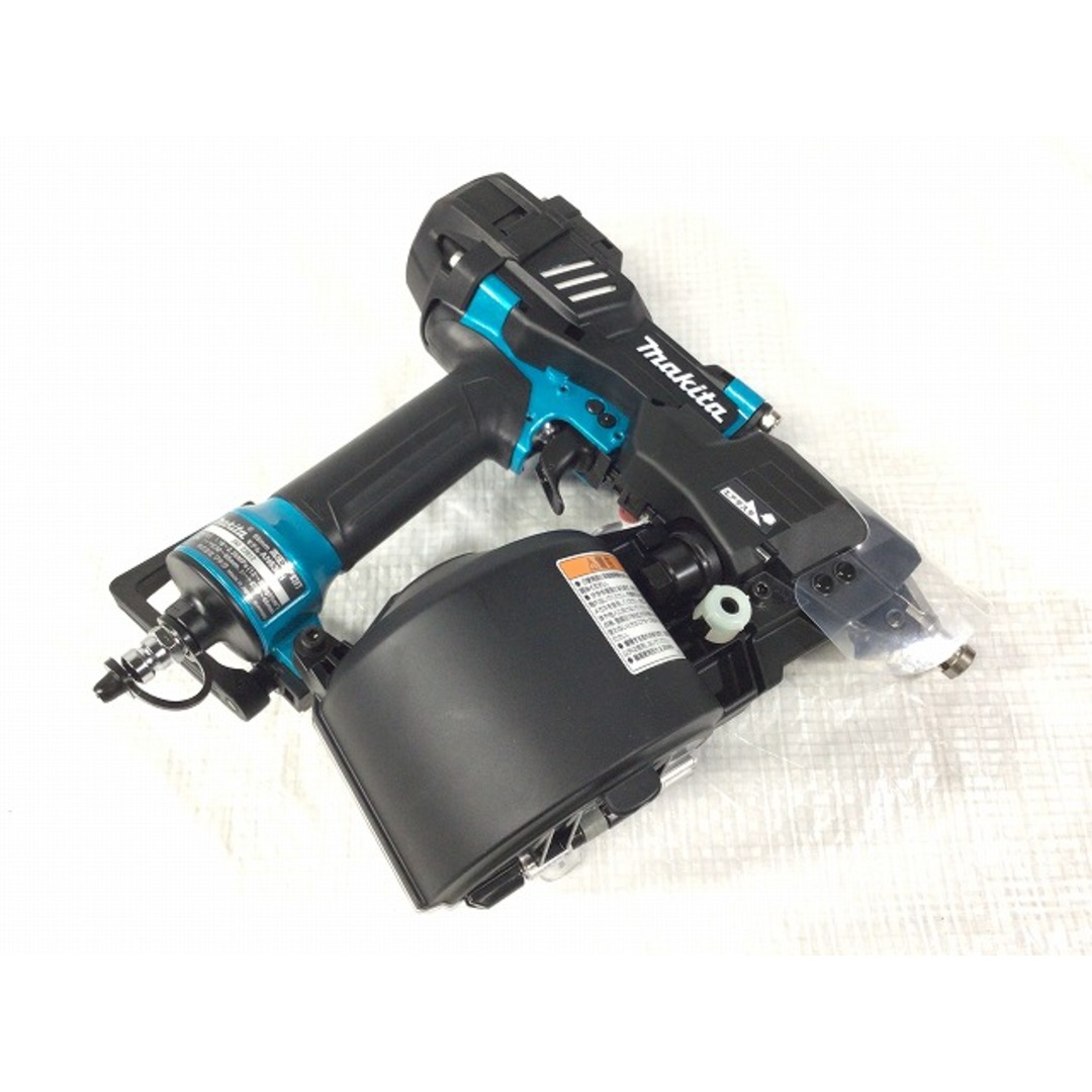 Makita(マキタ)の☆未使用品☆makita マキタ 高圧 65mm エア釘打ち機 AN636HM 青/ブルー エアーツール 88270 自動車/バイクのバイク(工具)の商品写真