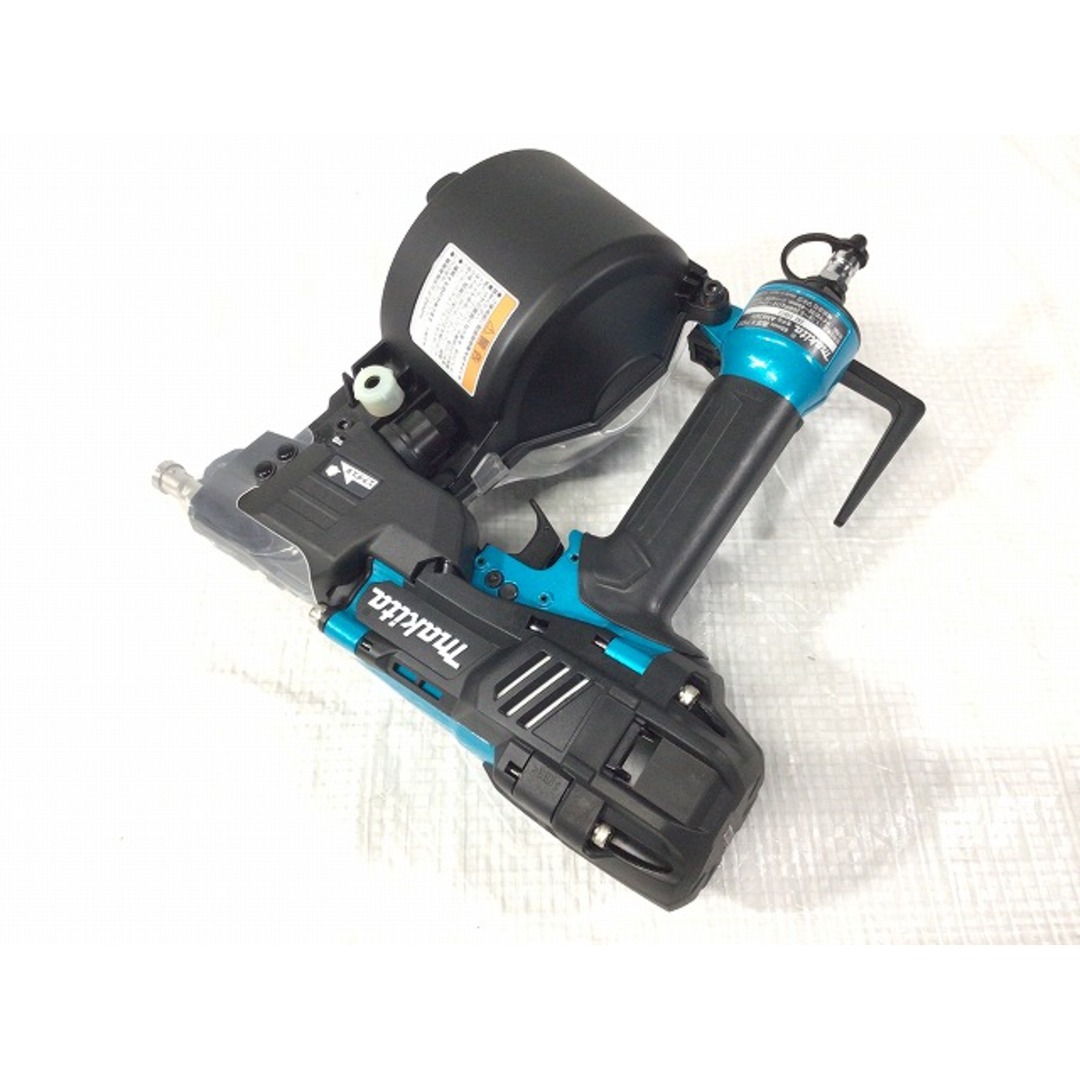 Makita(マキタ)の☆未使用品☆makita マキタ 高圧 65mm エア釘打ち機 AN636HM 青/ブルー エアーツール 88270 自動車/バイクのバイク(工具)の商品写真