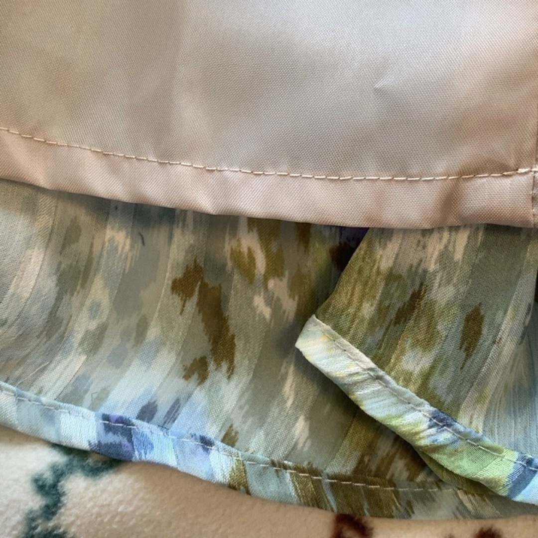 フレアスカート　春夏　膝上 ブルーグリーン レディースのスカート(ひざ丈スカート)の商品写真