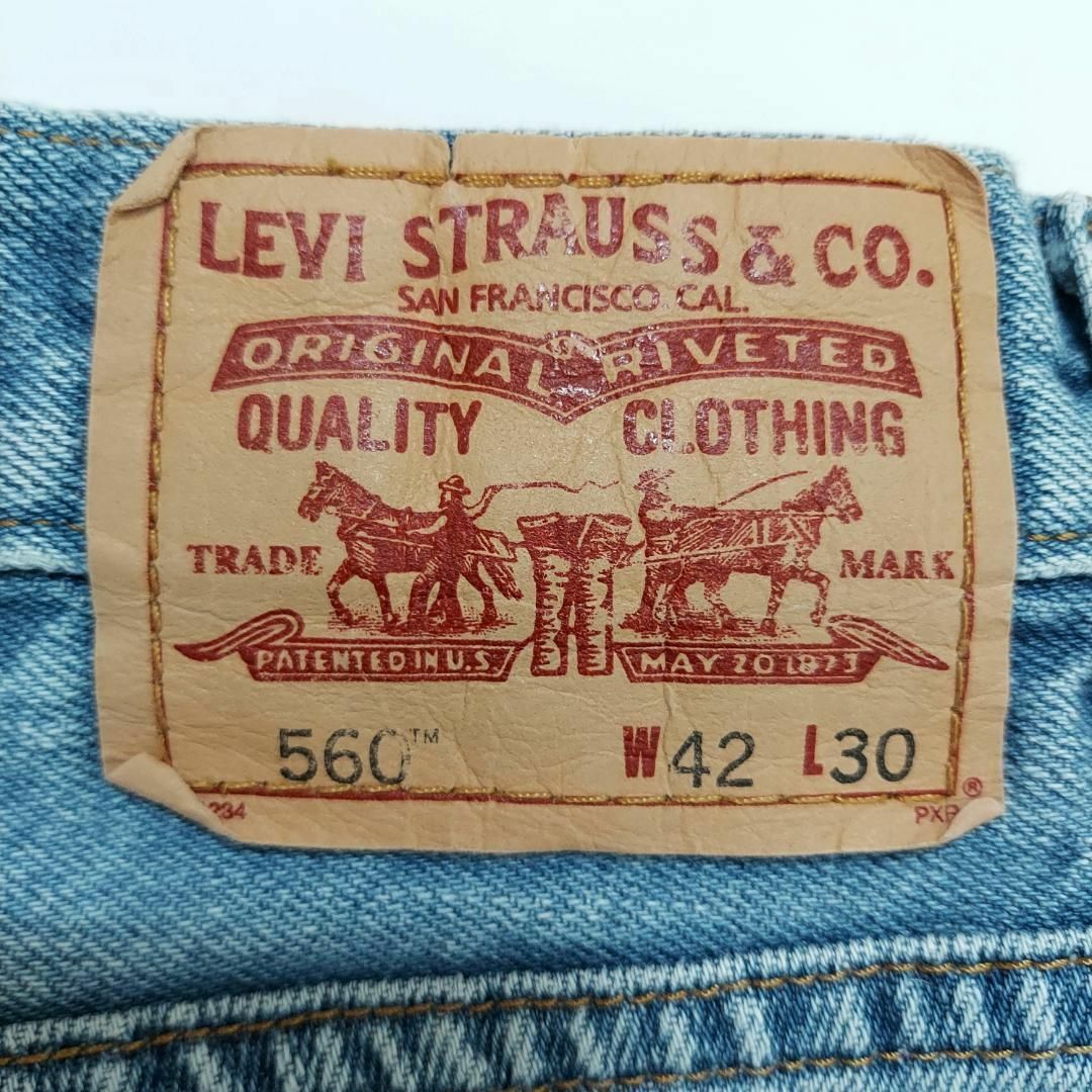 Levi's(リーバイス)のリーバイス560 Levis W42 ダークブルーデニム 青 00s 8451 メンズのパンツ(デニム/ジーンズ)の商品写真