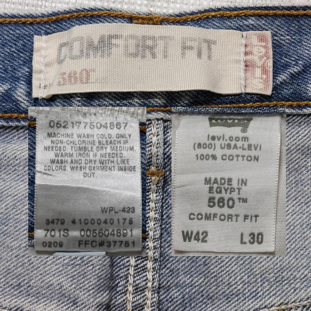 Levi's(リーバイス)のリーバイス560 Levis W42 ダークブルーデニム 青 00s 8451 メンズのパンツ(デニム/ジーンズ)の商品写真