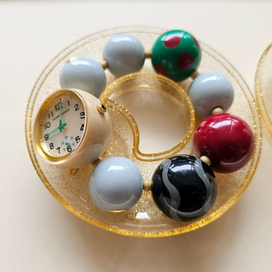 TSUMORI CHISATO(ツモリチサト)のTSUMORI CHISATOツモリチサト ハッピーボール クォーツ腕時計グレー レディースのファッション小物(腕時計)の商品写真