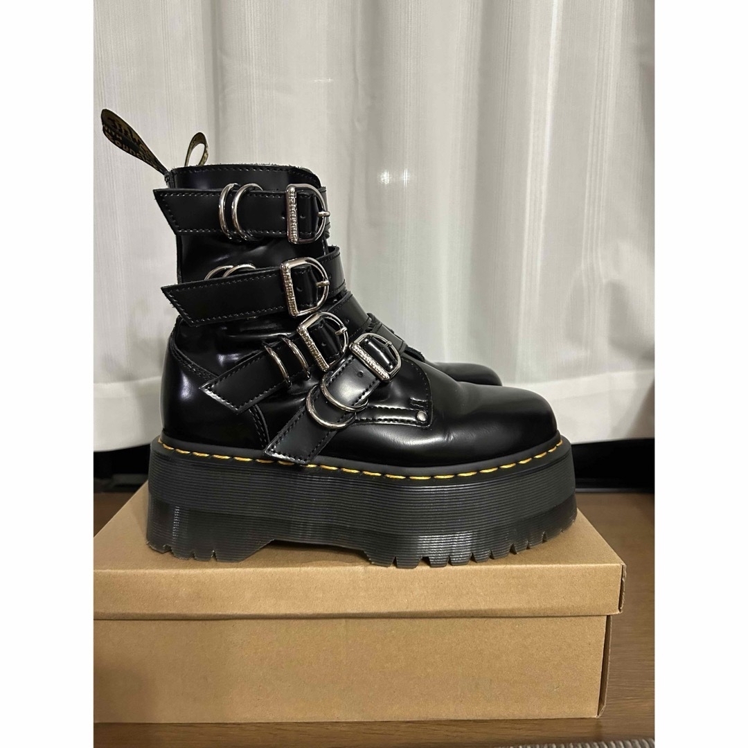 Dr.Martens(ドクターマーチン)のドクターマーチン JADON MAX HDWレディース レディースの靴/シューズ(ブーツ)の商品写真