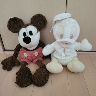 ディズニー(Disney)のレトロミッキー&ホワイトドナルド　ぬいぐるみ　ディズニーランド　レア(ぬいぐるみ)