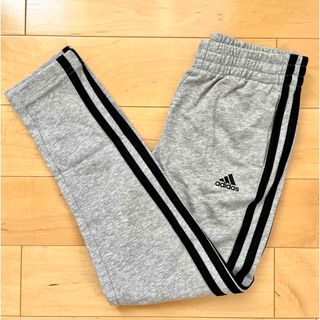 アディダス(adidas)のアディダス adidas スウェットパンツ キッズ 150cm 灰 ☆新品未使用(パンツ/スパッツ)