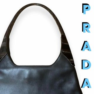 プラダ(PRADA)の激レアモデル　プラダ　ワンショルダーバッグ　デザインハンドル　レザー　ブラック(ショルダーバッグ)