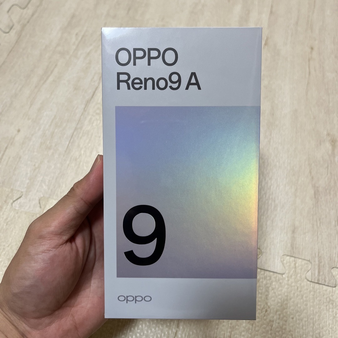 OPPO RENO9 Aムーンホワイト 新品未開封 スマホ/家電/カメラのスマートフォン/携帯電話(スマートフォン本体)の商品写真