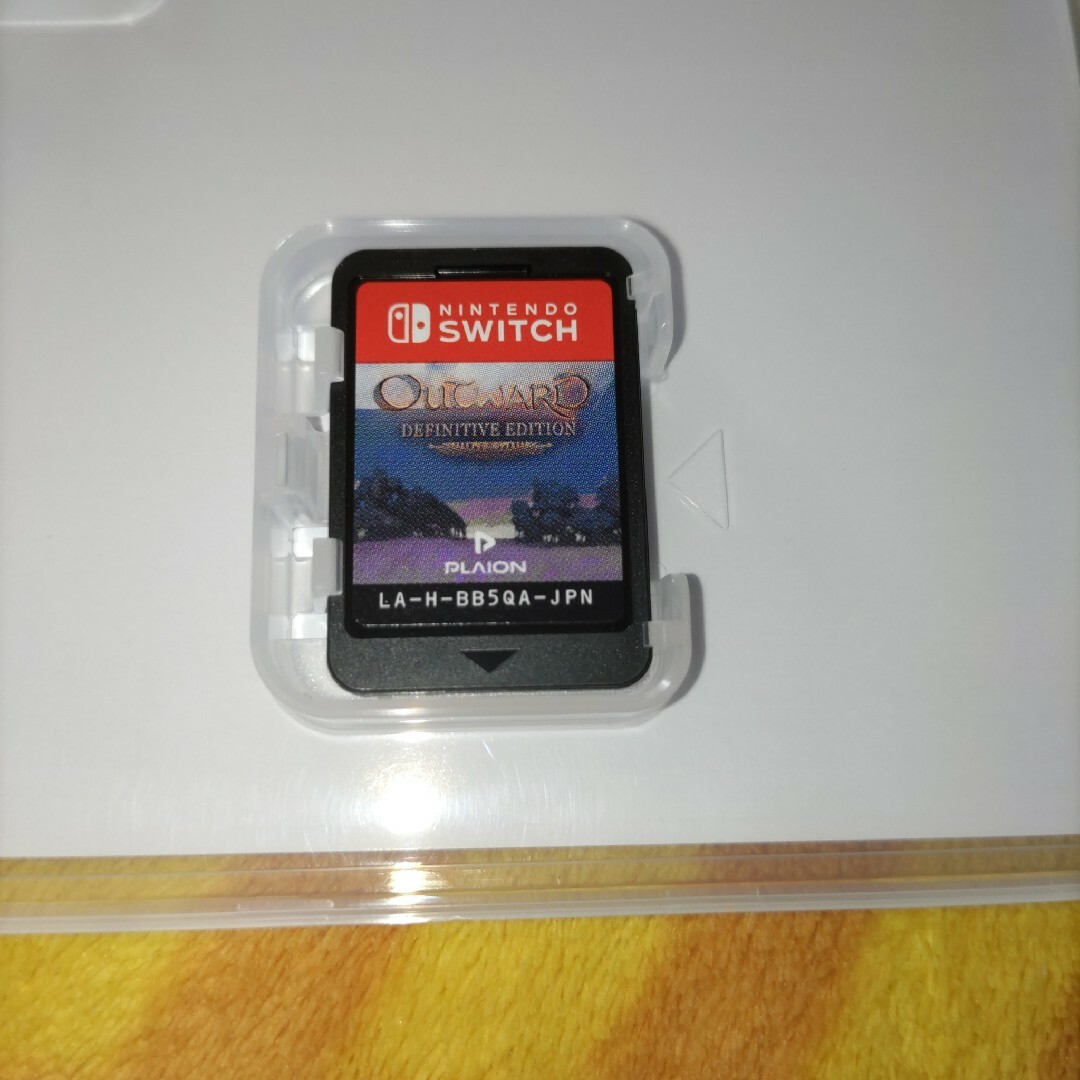 Nintendo Switch(ニンテンドースイッチ)の【中古品】Outward Definitive Edition エンタメ/ホビーのゲームソフト/ゲーム機本体(家庭用ゲームソフト)の商品写真