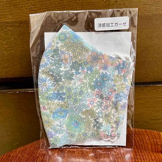 リバティ(LIBERTY.)のリバティプリント　涼感加工布マスク 花柄(その他)