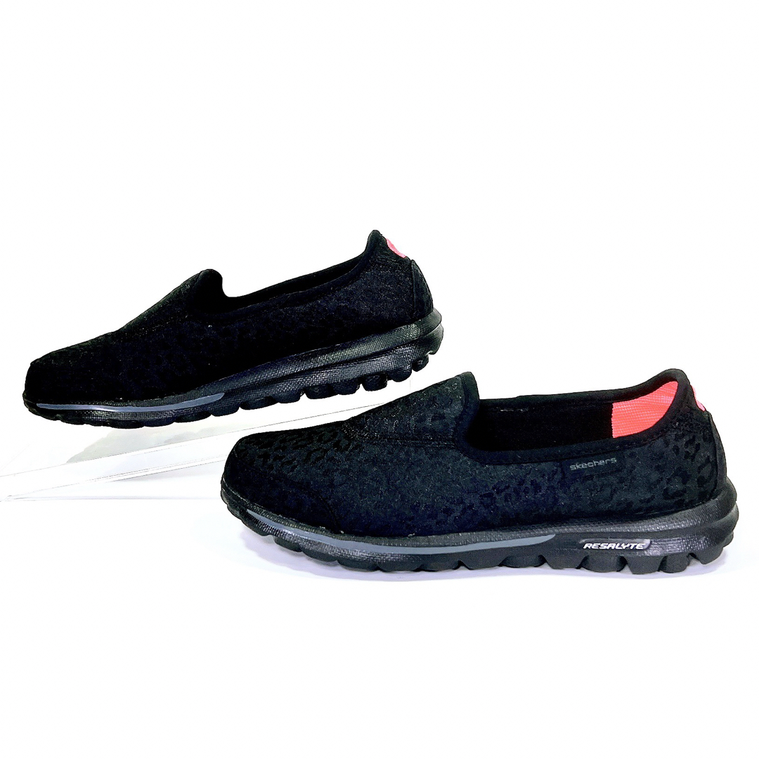 SKECHERS(スケッチャーズ)の【ほぼ新品】SKECHERS GO walk スリッポン スニーカー 黒22.0 レディースの靴/シューズ(スニーカー)の商品写真