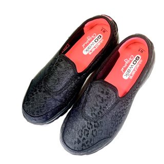 スケッチャーズ(SKECHERS)の【ほぼ新品】SKECHERS GO walk スリッポン スニーカー 黒22.0(スニーカー)