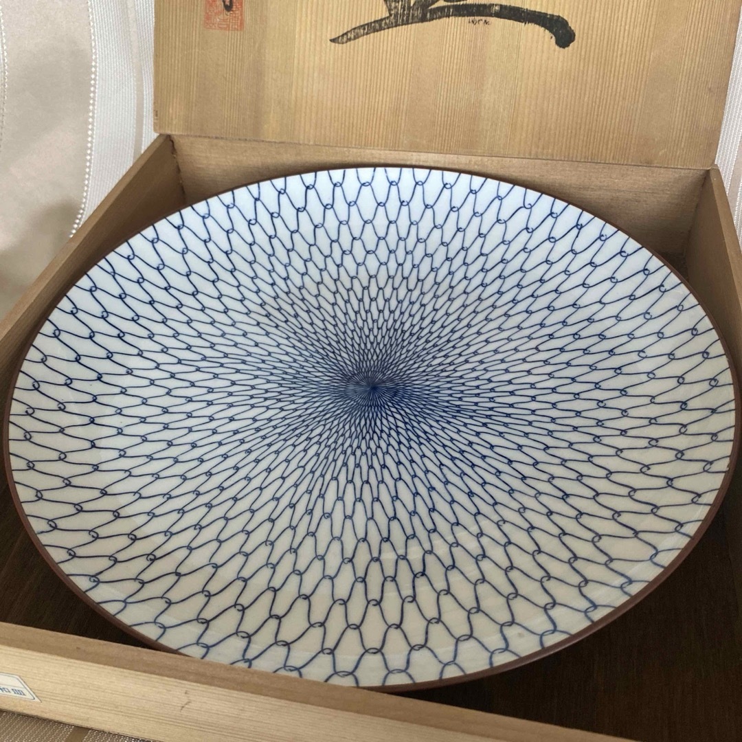 未使用 網目模様和皿 大皿 有田焼 柳山作 ふぐ刺 刺身 日本料理 未使用 網目模様和皿 大皿 有田焼 柳山作 ふぐ刺 刺身 日本料理