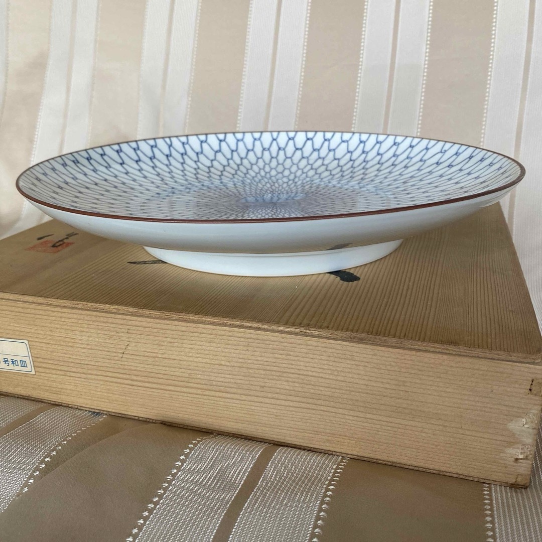 未使用 網目模様和皿 大皿 有田焼 柳山作 ふぐ刺 刺身 日本料理 未使用 網目模様和皿 大皿 有田焼 柳山作 ふぐ刺 刺身 日本料理