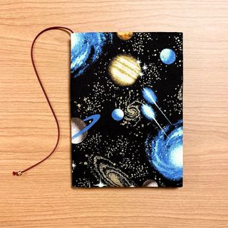 《 四六判》ブックカバー  ハンドメイド 宇宙 ゴールド(ブックカバー)