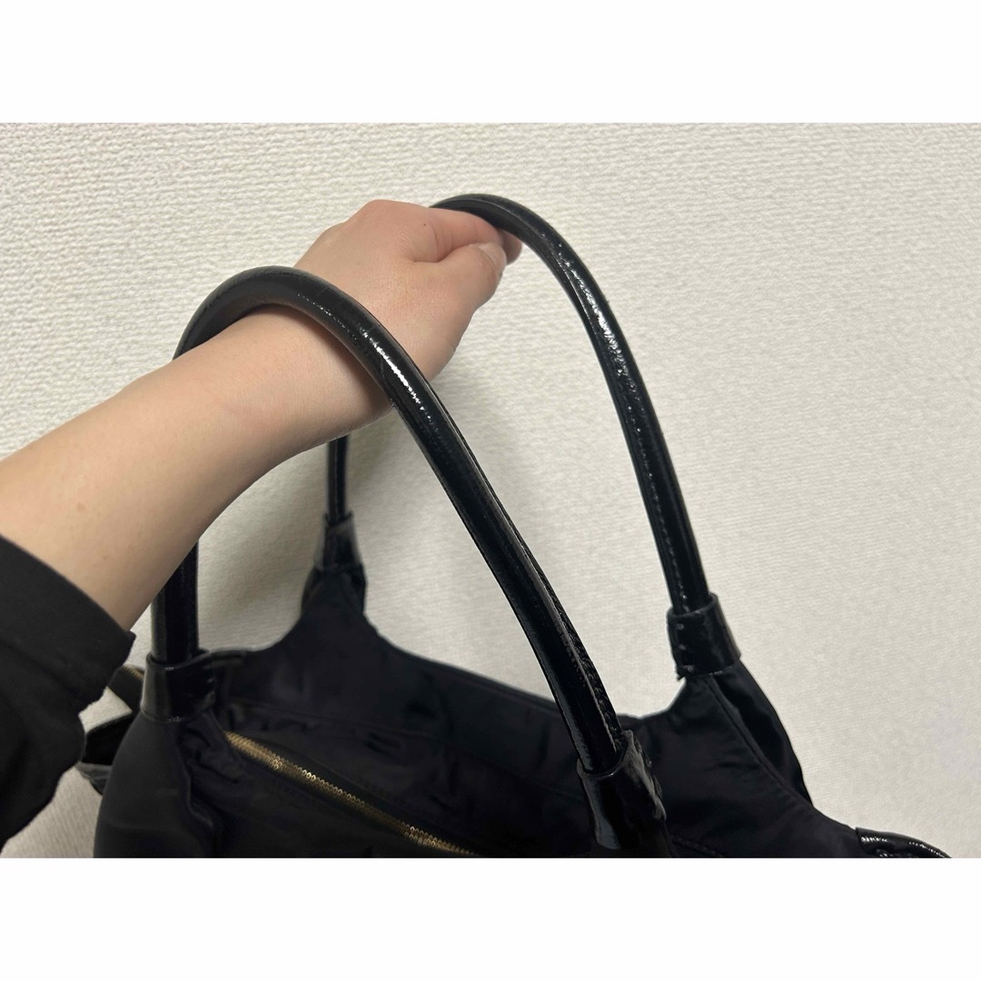 kate spade new york(ケイトスペードニューヨーク)の美品　ケイトスペード　ナイロン　ハンドバッグ　トートバッグ　黒　ブラック レディースのバッグ(トートバッグ)の商品写真