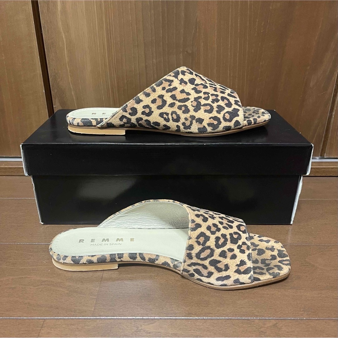REMME(レメ)のREMME  レオパード フラットサンダル レディースの靴/シューズ(サンダル)の商品写真