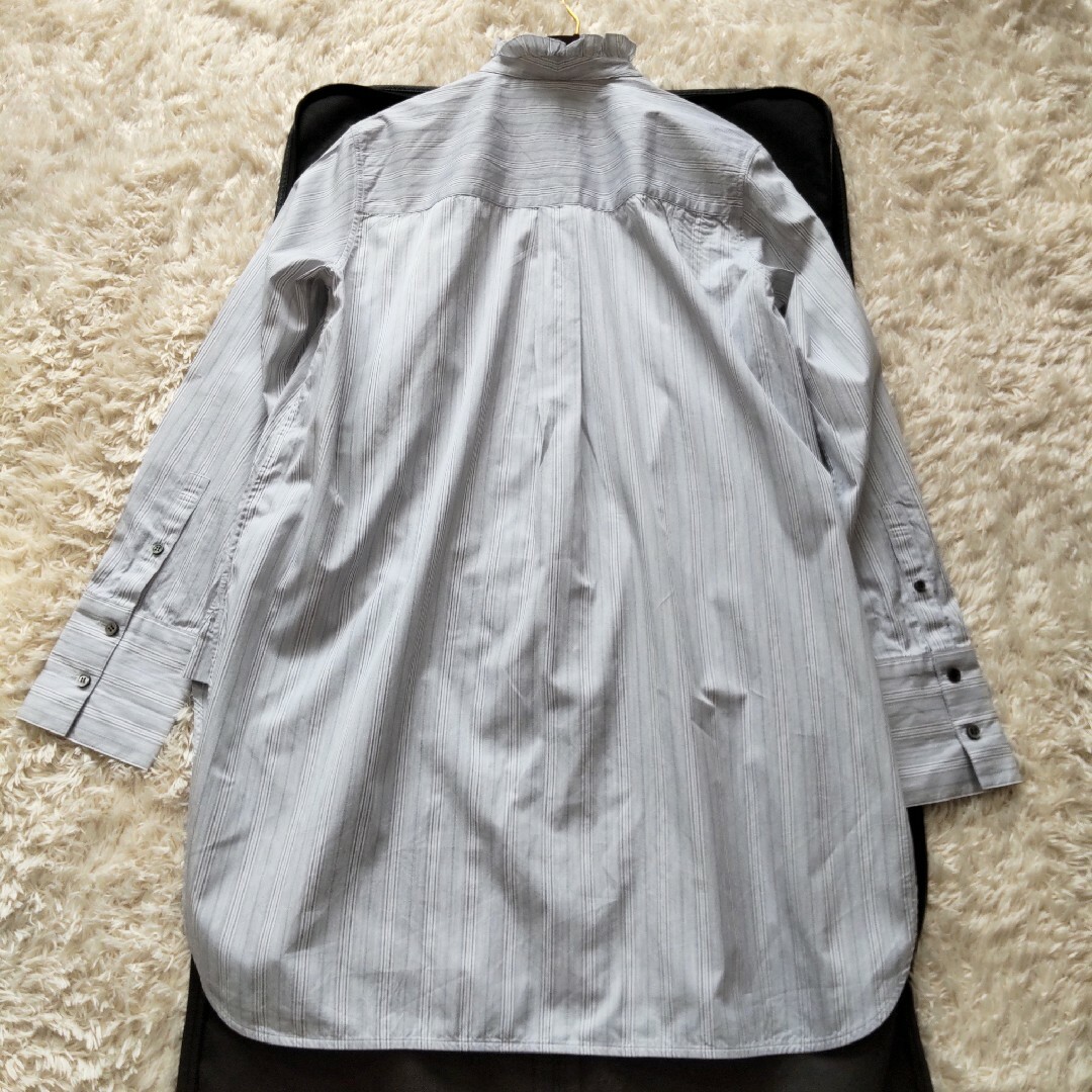 ebure(エブール)の稀少 エブール フリル襟 バンドカラー ストライプ シャツ オーバーサイズ 38 レディースのトップス(シャツ/ブラウス(長袖/七分))の商品写真