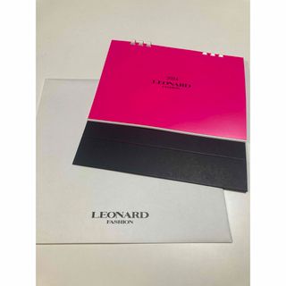 レオナール(LEONARD)の新品　レオナール♡卓上カレンダー(ノベルティグッズ)