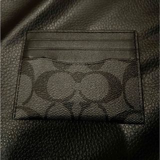 コーチ(COACH)のCOACH コーチ カードケース チャコール×ブラック 58110 (名刺入れ/定期入れ)