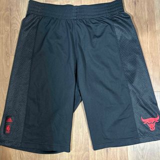 アディダス(adidas)のNBA CHICAGO BULLS ゲームパンツ ハーフパンツ adidas(バスケットボール)