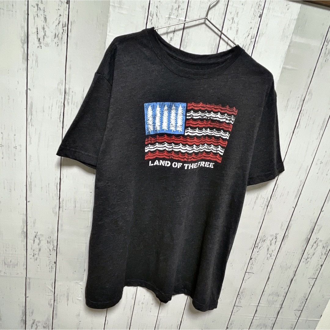 USA古着　Tシャツ　XXLサイズ　ダークグレー　プリント　アメリカ　国旗　ロゴ メンズのトップス(Tシャツ/カットソー(半袖/袖なし))の商品写真