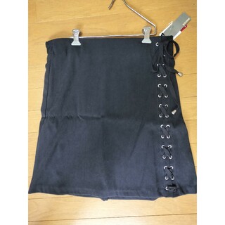 黒のスエード風のスカート  新品未使用タグ付  大きいサイズ３L(ひざ丈スカート)