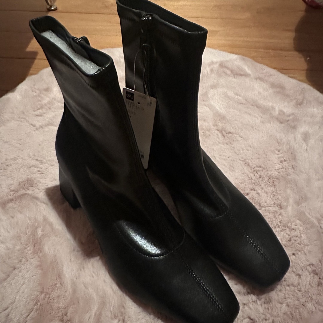 GU ジーユー　ウルトラストレッチヒールブーツ　ブラック　L レディースの靴/シューズ(ブーツ)の商品写真
