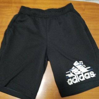 アディダス(adidas)のアディダス　ハーフパンツ　140(パンツ/スパッツ)