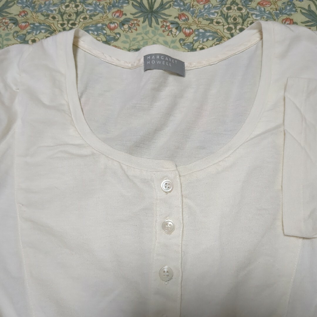 MARGARET HOWELL(マーガレットハウエル)のマーガレットハウエル　カットソー　レディース　フリーサイズ　Tシャツ　ホワイト レディースのトップス(Tシャツ(半袖/袖なし))の商品写真