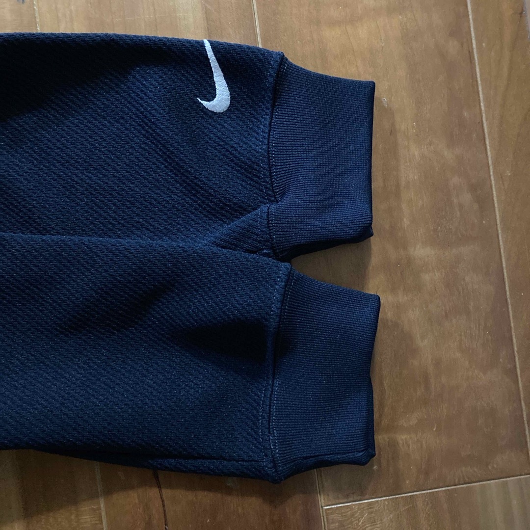 NIKE(ナイキ)のジュニア　NIKE 長袖　Tシャツ キッズ/ベビー/マタニティのキッズ服男の子用(90cm~)(Tシャツ/カットソー)の商品写真