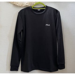 フィラ(FILA)のメンズ新品長袖シャツ 黒 Mサイズ(シャツ)