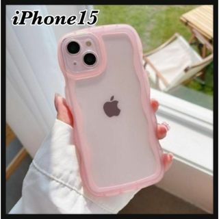 iPhone15 ケース　ウェーブ　クリア　うねうね　ピンク 韓国　かわいい(iPhoneケース)