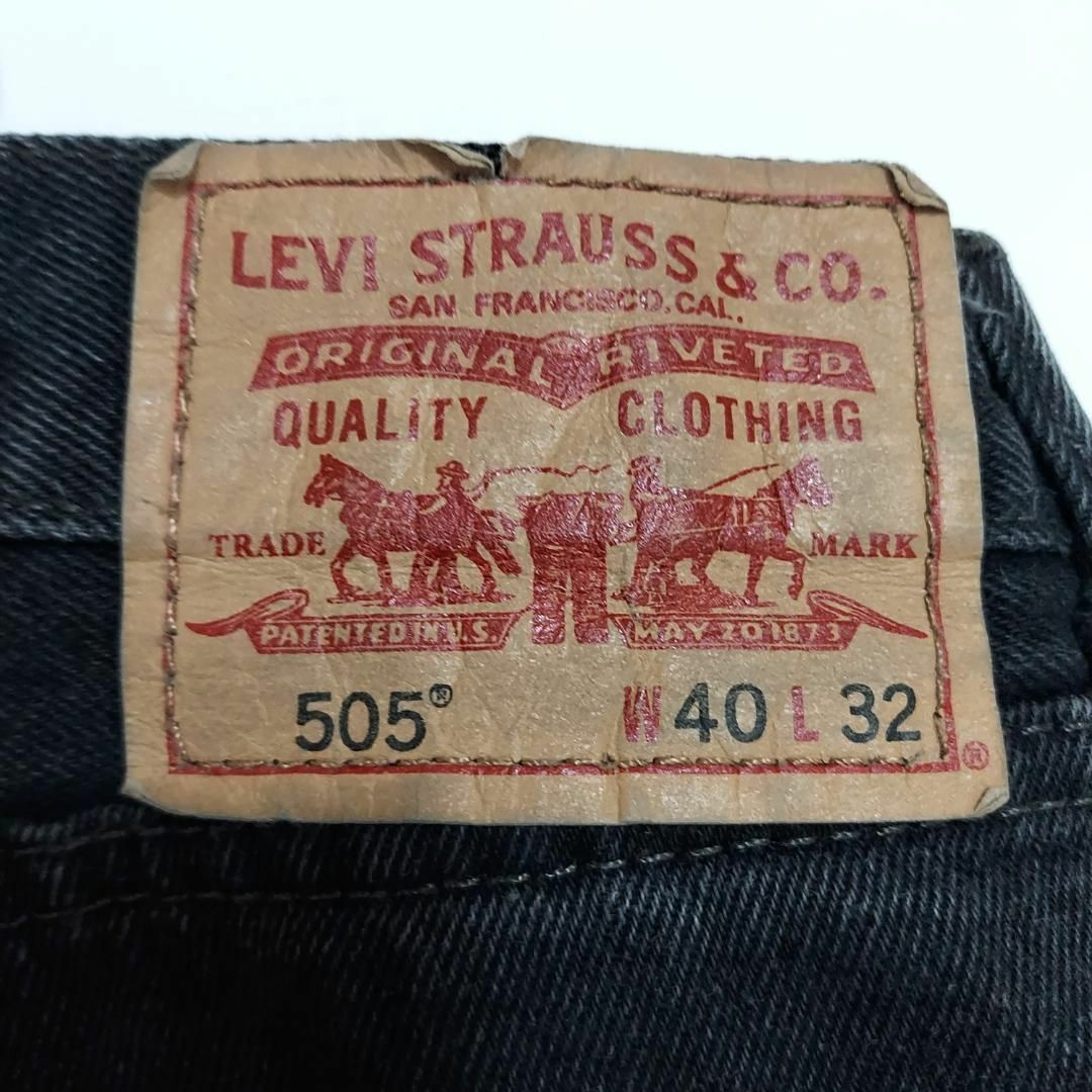 Levi's(リーバイス)のリーバイス505 Levis W40 ブラックデニム 黒 ストレート 8440 メンズのパンツ(デニム/ジーンズ)の商品写真