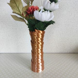 フラワーベース　ユニークデザイン　花瓶　花器(花瓶)