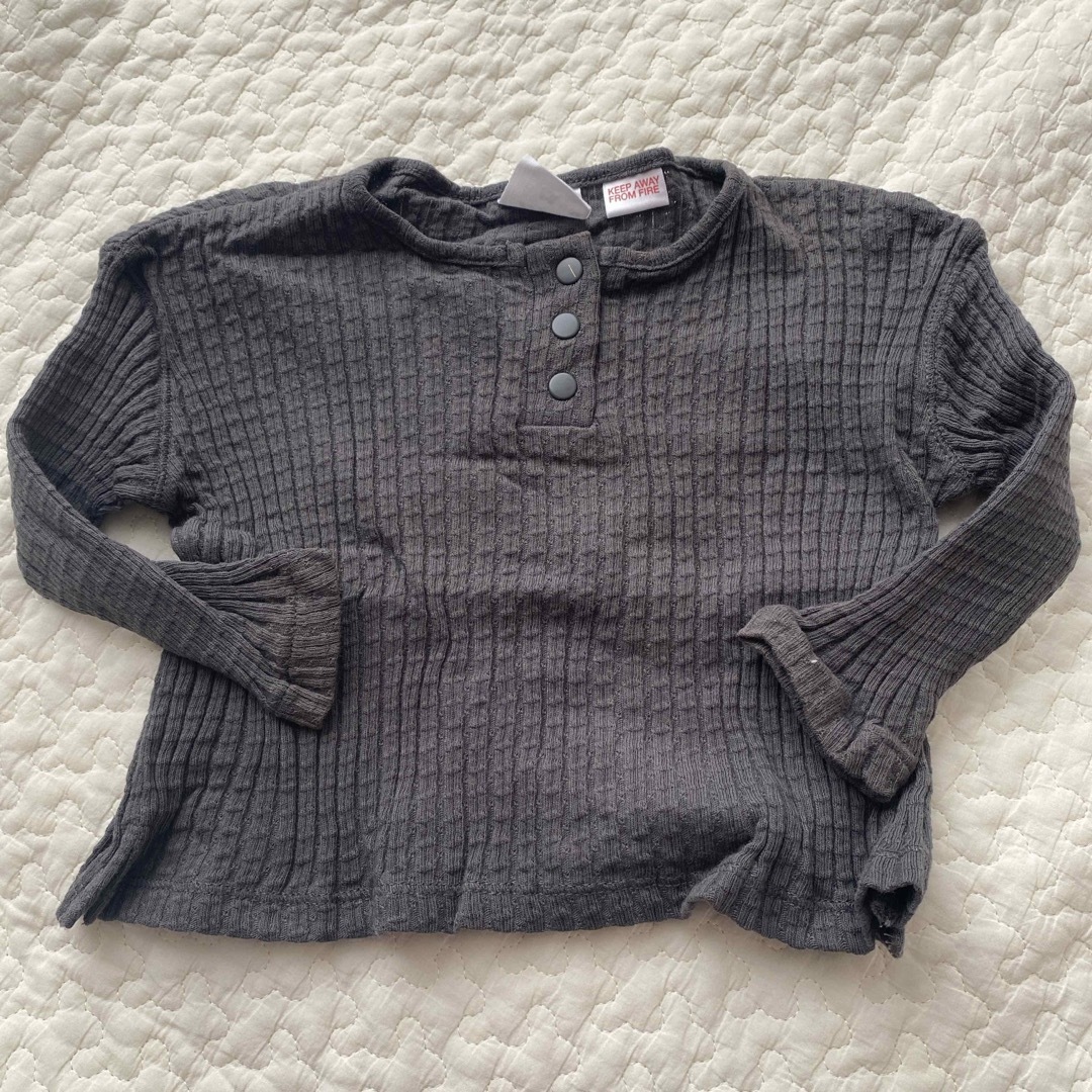 ZARA KIDS(ザラキッズ)のZARA kids キッズ/ベビー/マタニティのベビー服(~85cm)(シャツ/カットソー)の商品写真