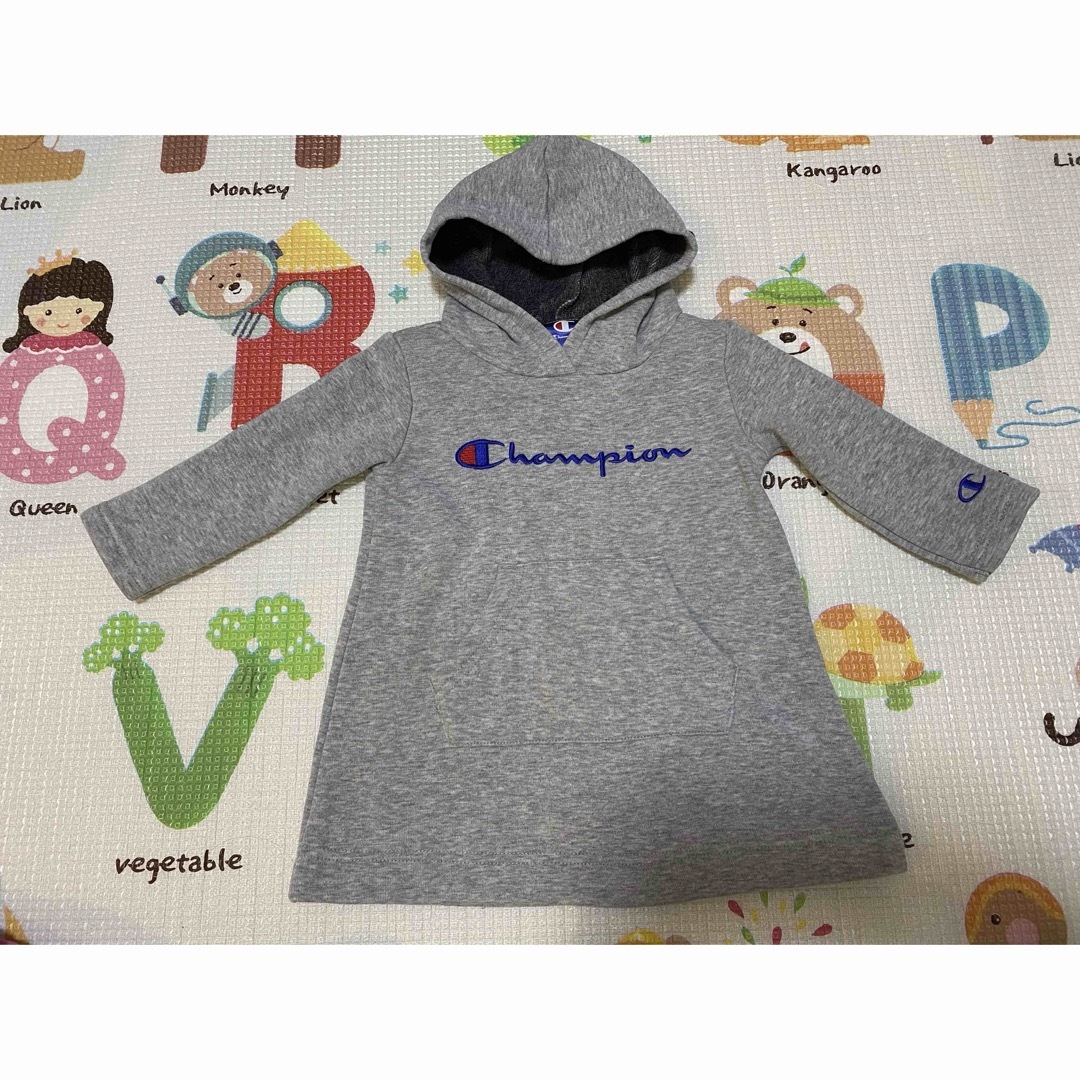 Champion(チャンピオン)のchampion ワンピース キッズ/ベビー/マタニティのベビー服(~85cm)(ワンピース)の商品写真