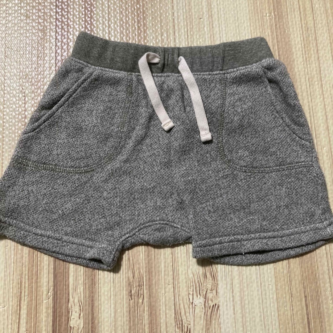 babyGAP(ベビーギャップ)のBaby GAP ショートパンツ　ハーフパンツ キッズ/ベビー/マタニティのベビー服(~85cm)(パンツ)の商品写真