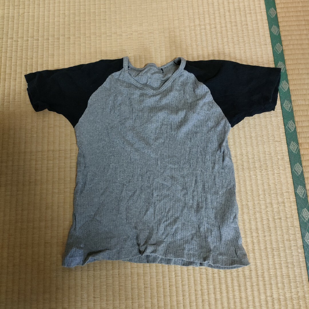 ×グレー、黒　切替Tシャツ メンズのトップス(Tシャツ/カットソー(半袖/袖なし))の商品写真