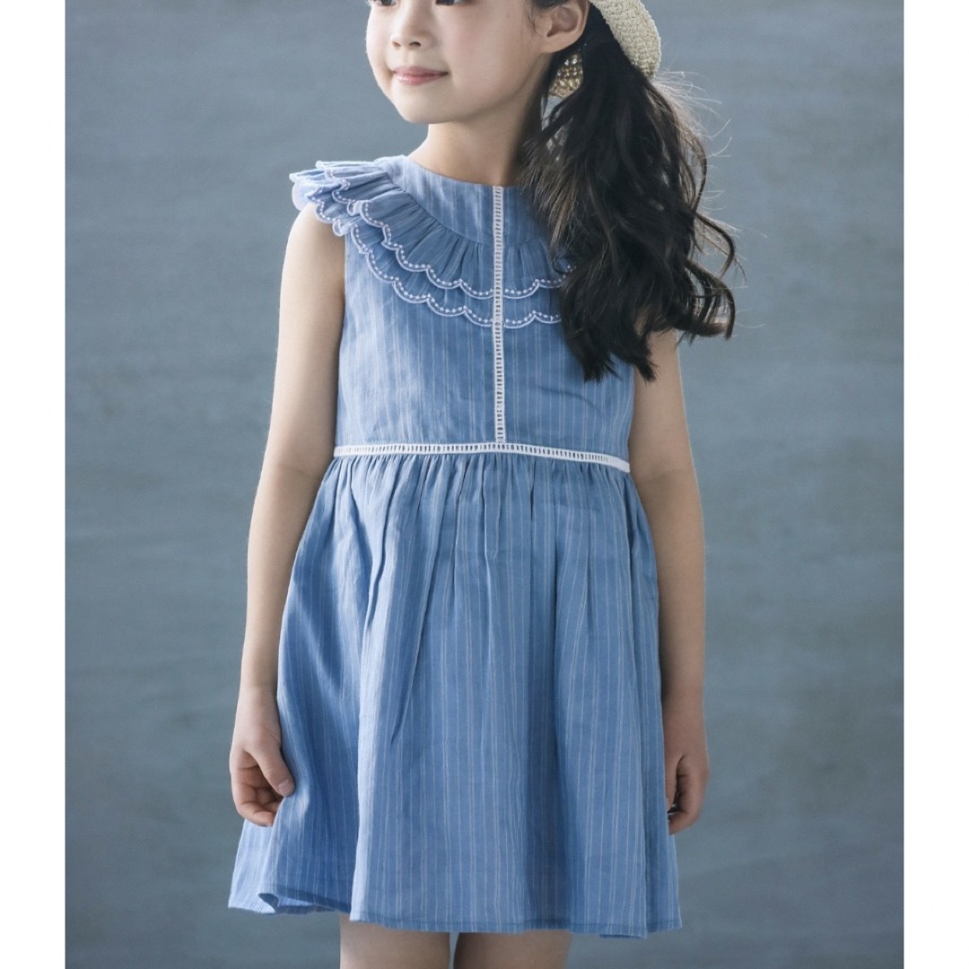 BeBe(ベベ)のBebe べべ 110 スカラップ衿フリルストライプ ワンピース キッズ/ベビー/マタニティのキッズ服女の子用(90cm~)(ワンピース)の商品写真