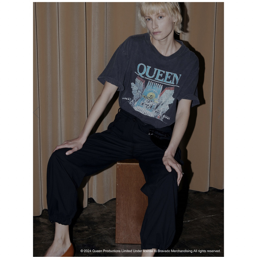 Ameri VINTAGE(アメリヴィンテージ)のameri vintage  QUEEN TOUR´80 WHT TEE レディースのトップス(Tシャツ(半袖/袖なし))の商品写真